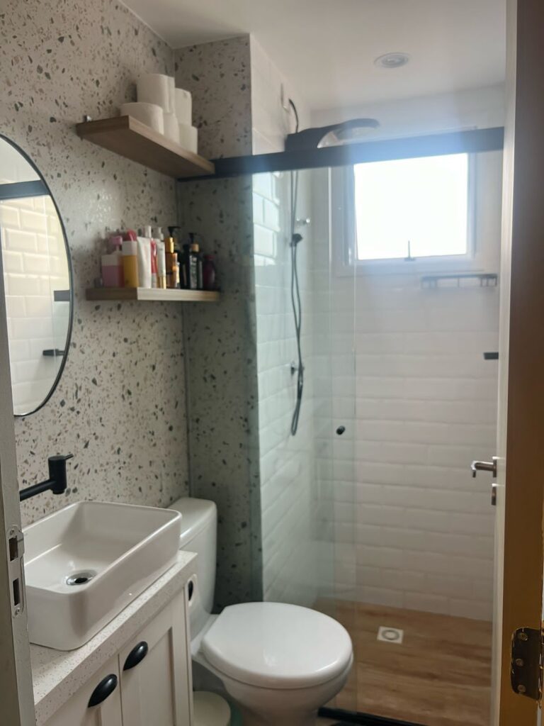 WhatsApp Image 2025-08-18 at 15.42.47 (2)